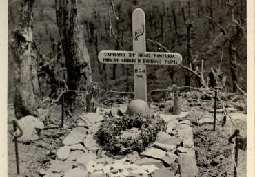 0183 - Sepoltura in tempi di guerra